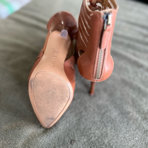 Nine West Size 6 - Picture 5 of 7